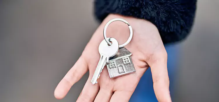 Trusted Broken Key Extraction Sparks